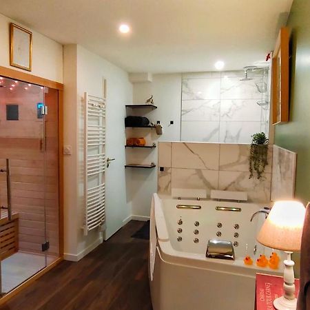 Votre Escale Jungle Sauna & Spa 니오르 외부 사진
