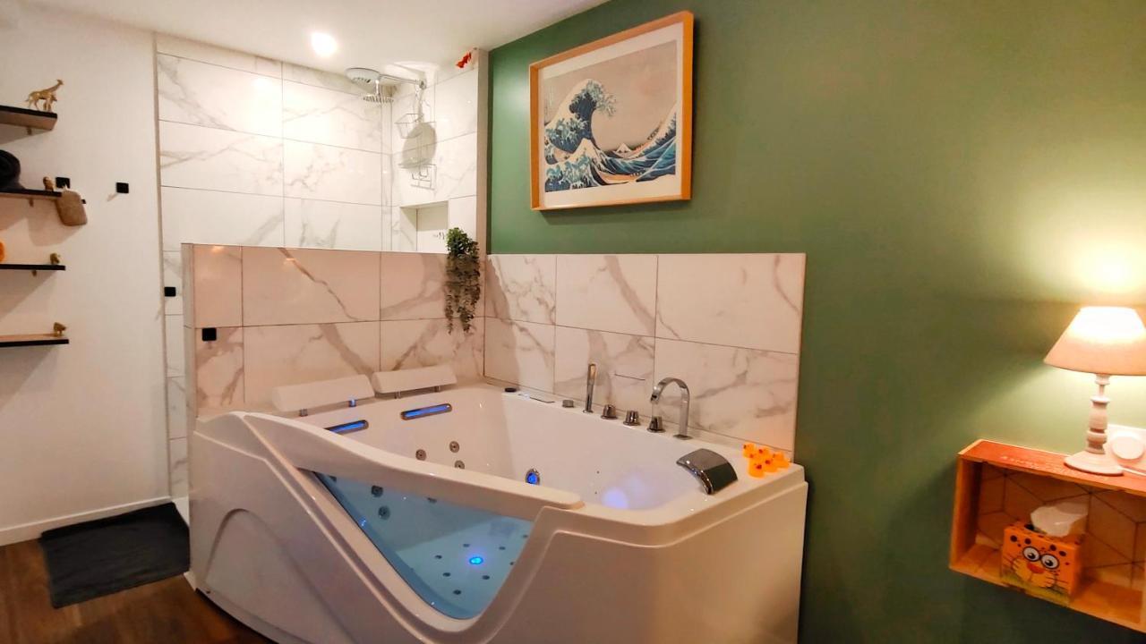 Votre Escale Jungle Sauna & Spa 니오르 외부 사진